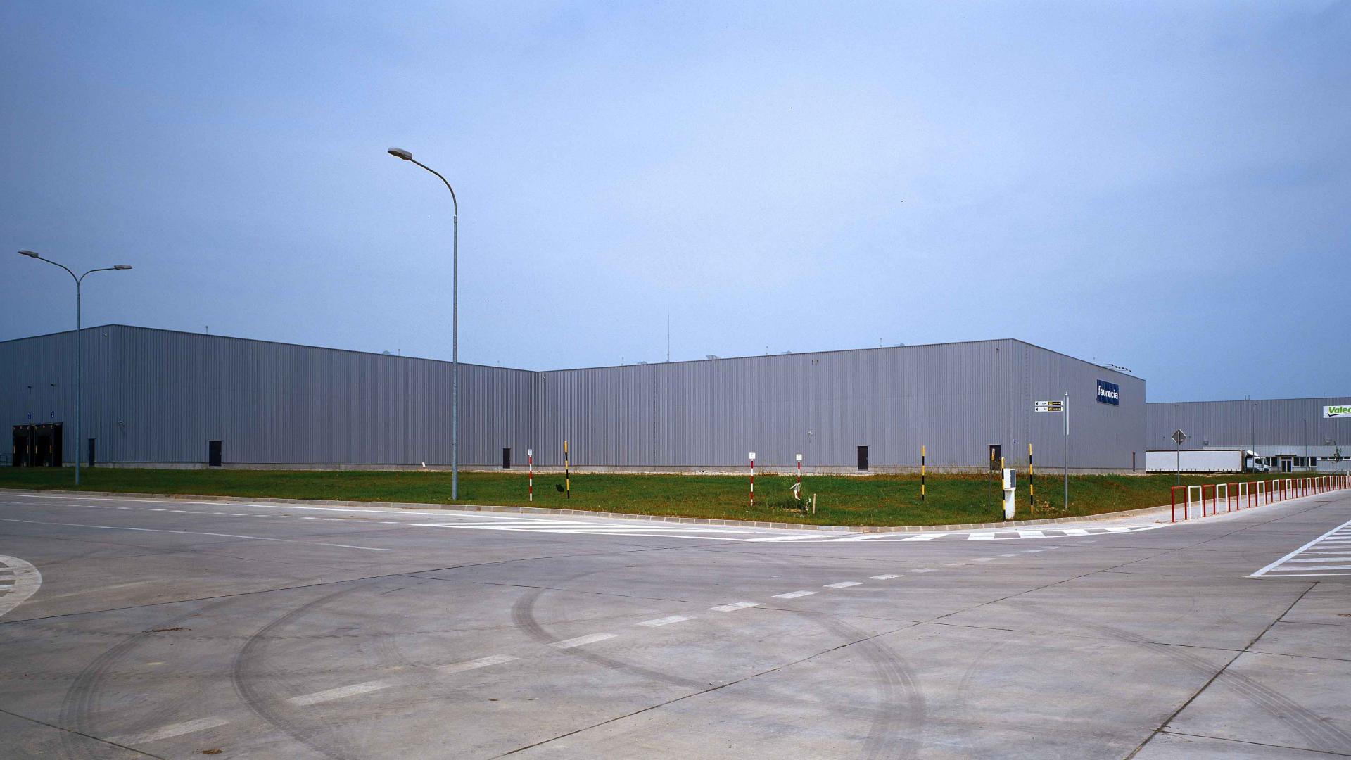 Logistics and production hall